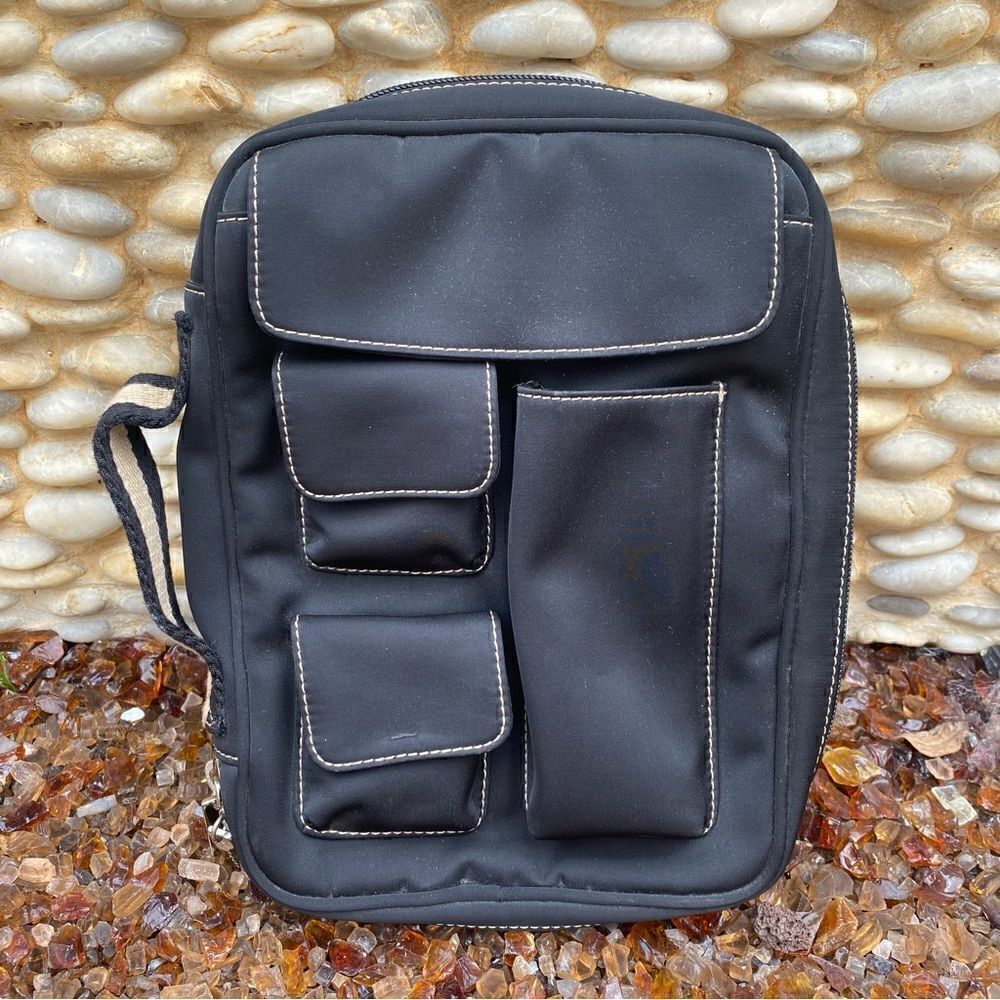 Levenger Black Heavy Duty Nylon Travel Case. EUC!